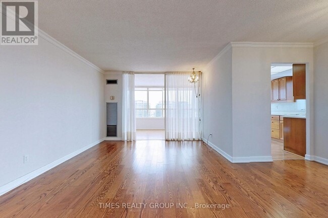 Building Photo - 33 Weldrick Rd E