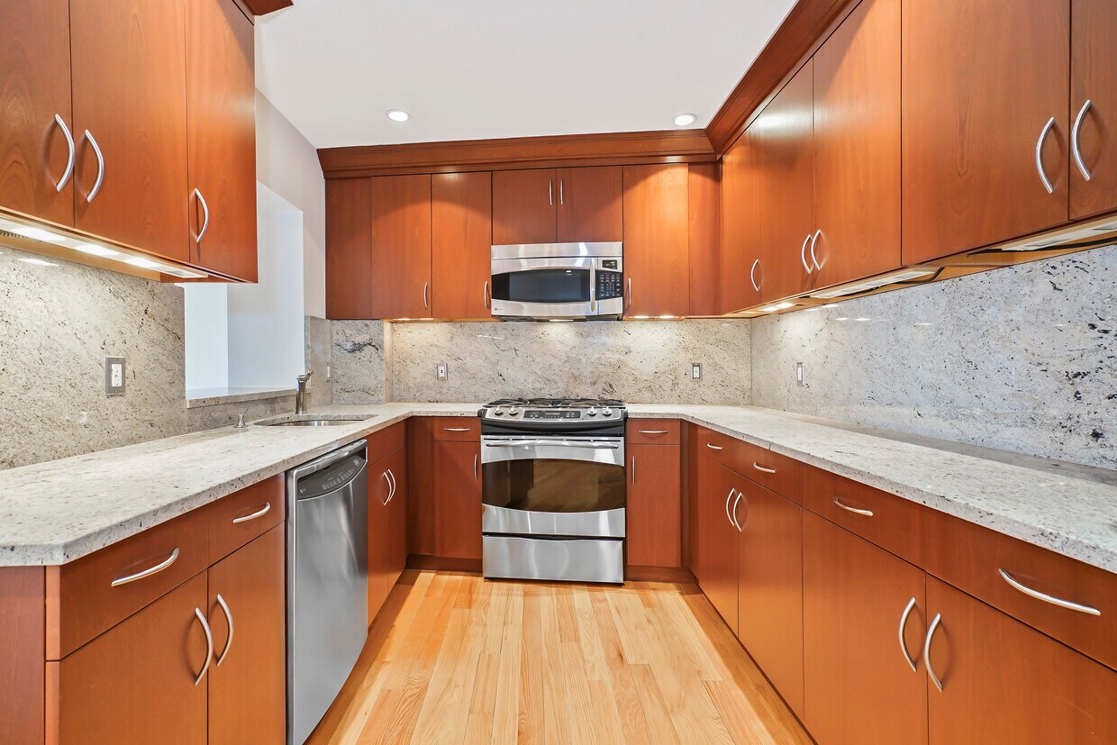 6833 Shore Rd Unit 5D, Brooklyn, NY 11220 Condo for Rent in Brooklyn