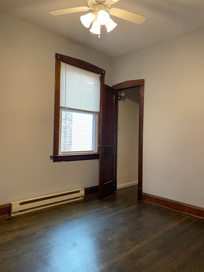 Bedroom - 2117 Scoville Ave