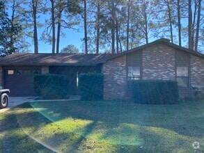 Building Photo - 413 Joellen Ln