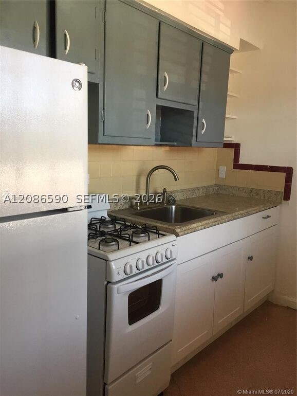 Building Photo - 773 86th St