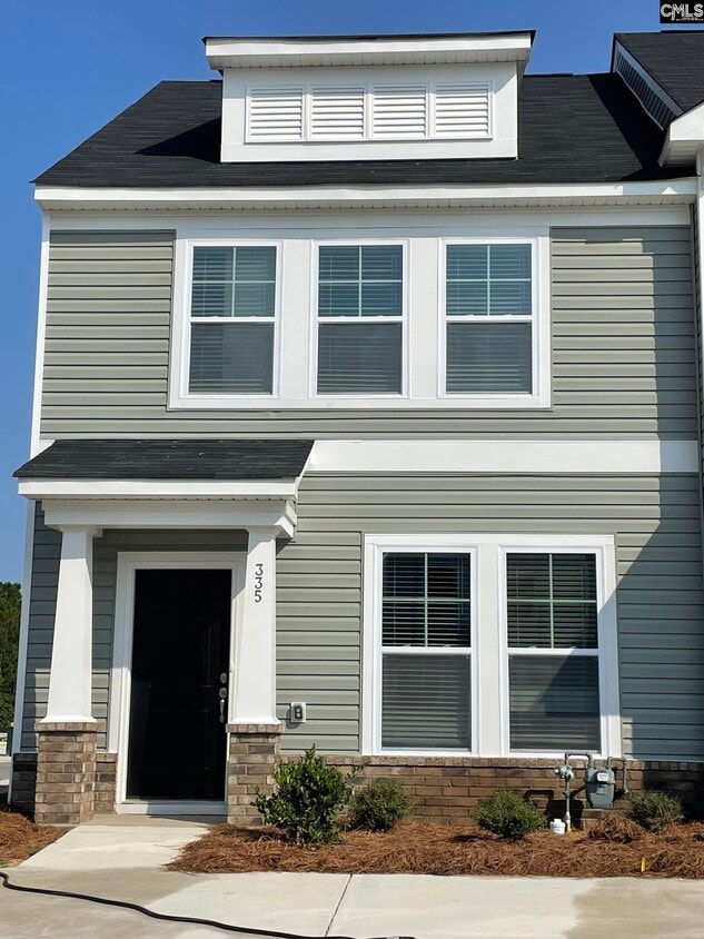 Foto principal - 335 Woodcock Dr