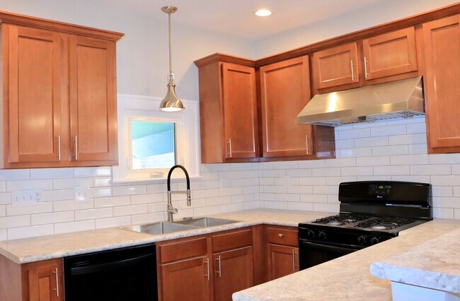 Foto del edificio - 1643 Glenmont Rd