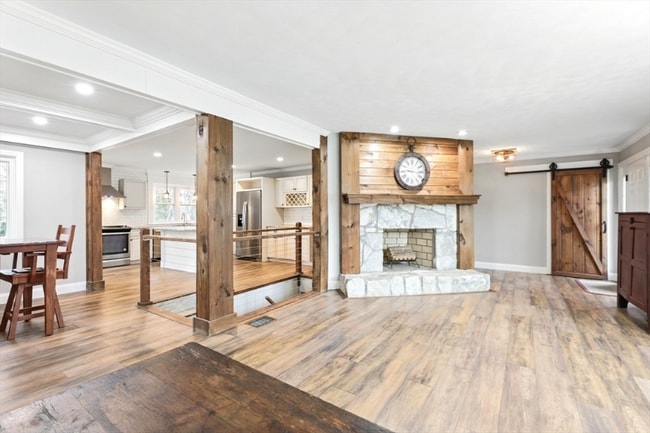 Foto del edificio - 56 Tallyho Dr