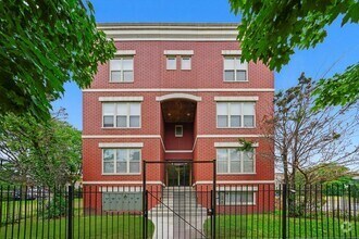 Building Photo - 6220 S Kenwood Ave