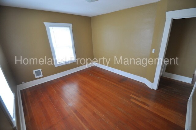 Foto del edificio - 420 W Shannon Ave