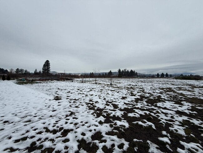 Building Photo - 24211 E Wellesley Ave