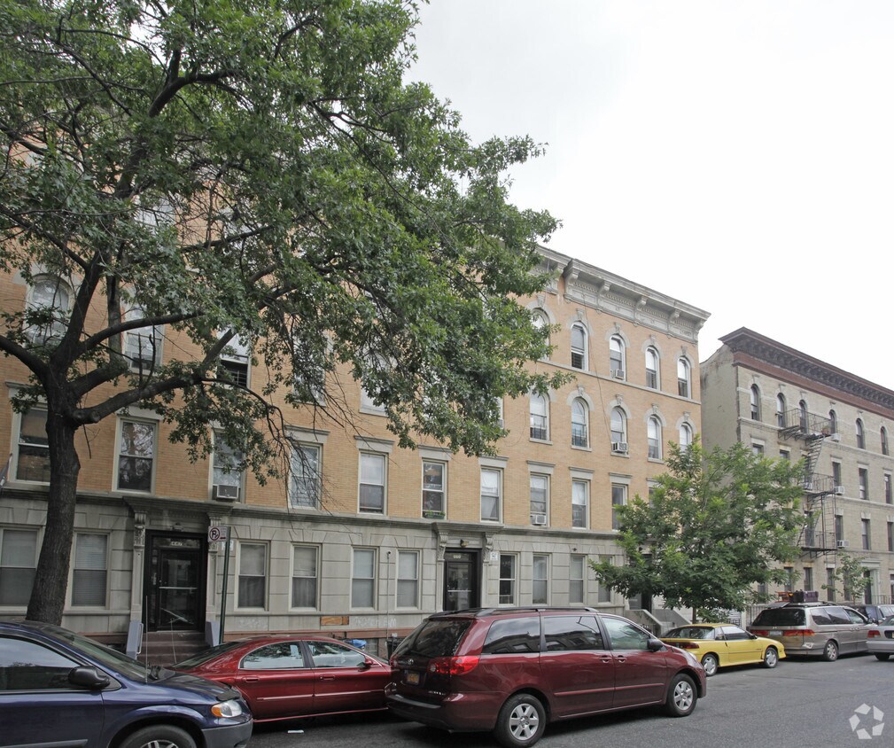 Primary Photo - 449 16th St