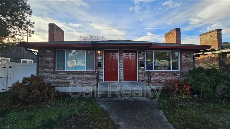 Foto principal - 1222 E Baldwin Ave