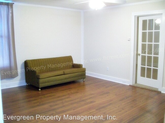 Building Photo - 2 br, 1 bath House - 430 W. Willox Ln