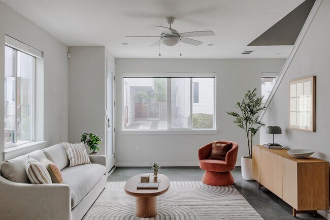 Foto del edificio - 801 N Bluff Dr