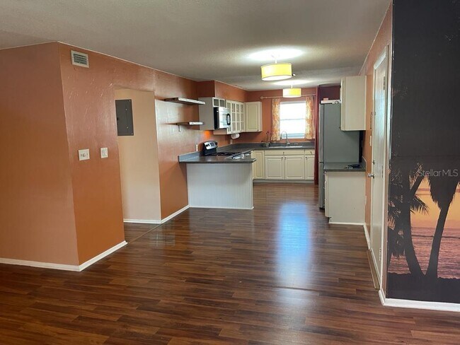 Foto del edificio - 525 Conway Rd