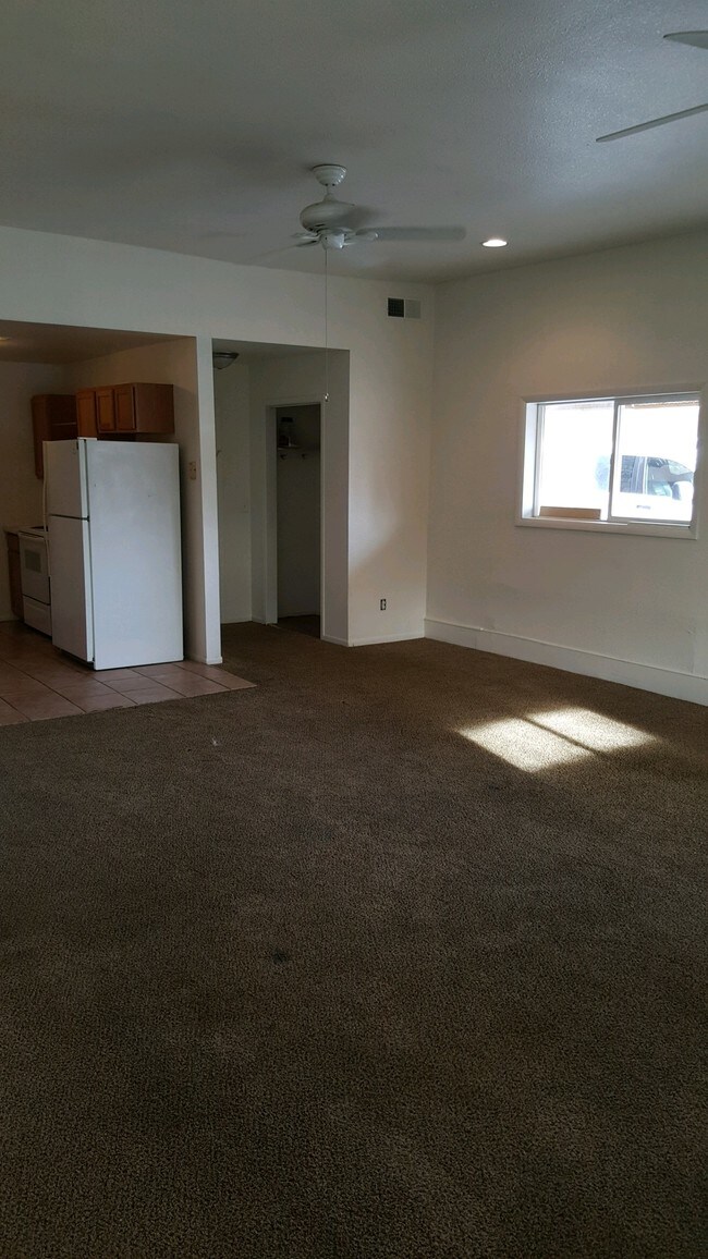 Foto del edificio - 902 N 24th St