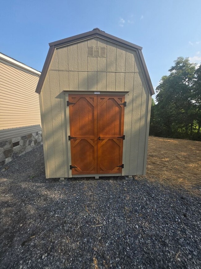Building Photo - 140 Bertie Patton Rd