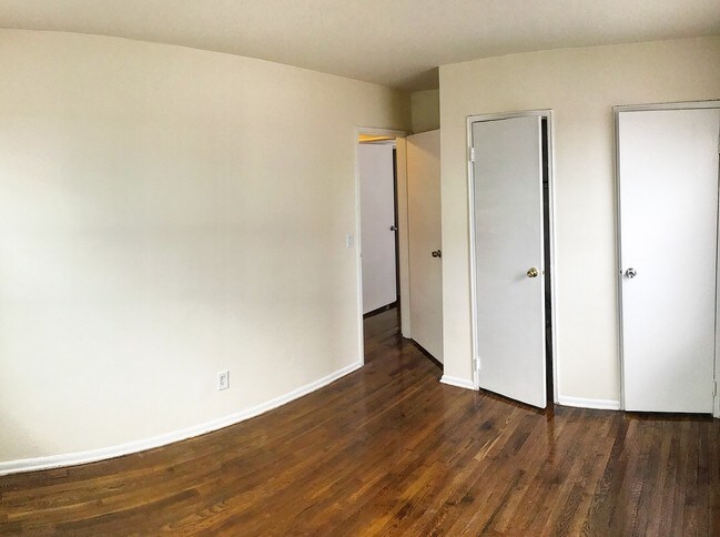 Building Photo - 8th Ave Condos LLC - 304