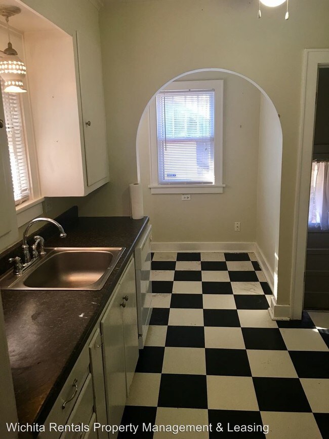 Foto del edificio - 619 N Belmont St