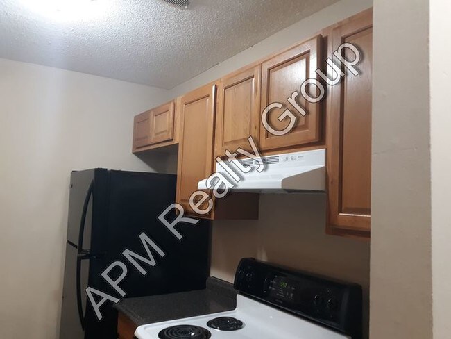 Building Photo - St. Andrews townhouse now available!