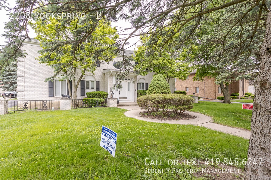 Primary Photo - 2208 Rockspring-B