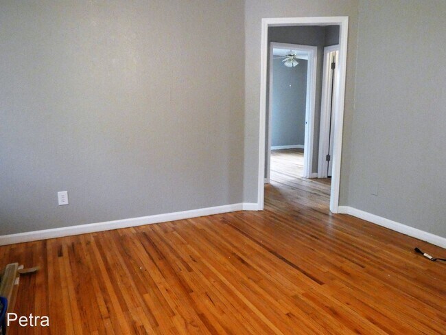 Building Photo - 3 br, 1 bath House - 311 Alexander Dr