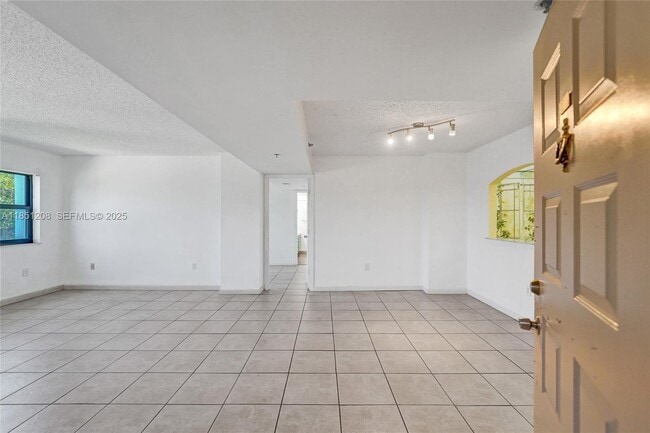 Building Photo - 1201 S Ocean Dr