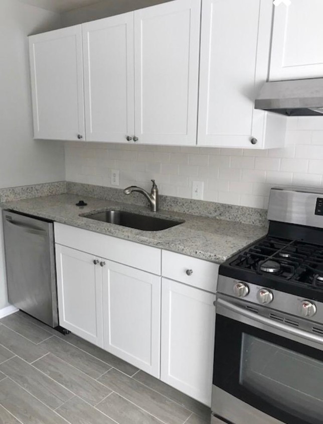 Foto principal - 5301 Westbard Cir