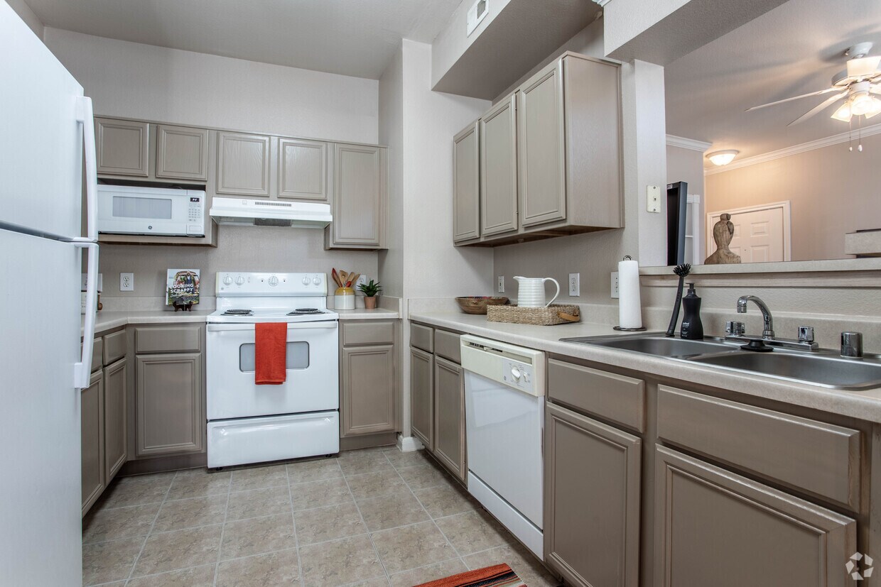 Paramount at Kingwood Apartments Kingwood, TX