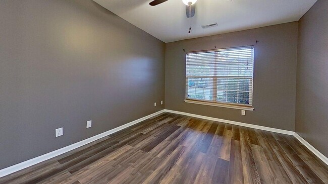 Foto del edificio - 3 bed / 2.5 bath - Move-in Ready 12/29/25