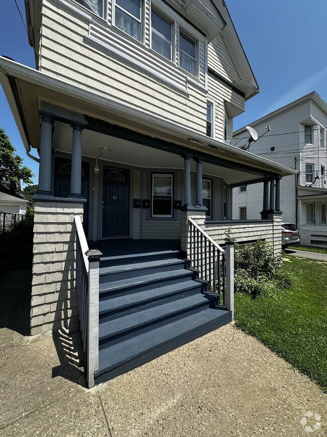 Building Photo - 40 Hansen Ave