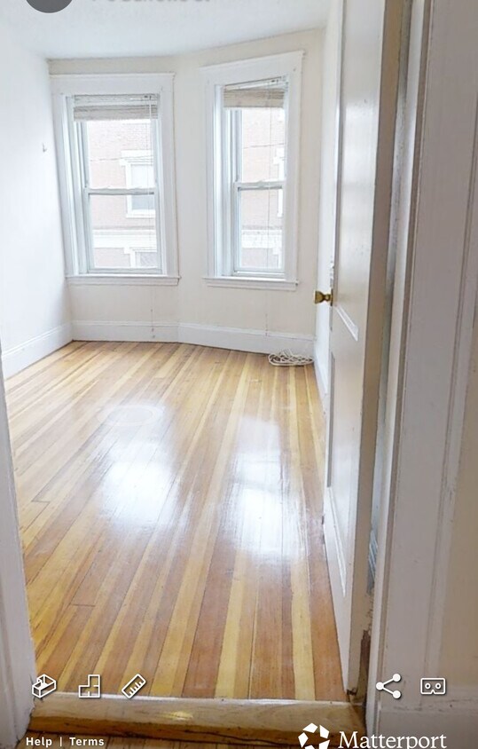 Primary Photo - 352 Cambridge St