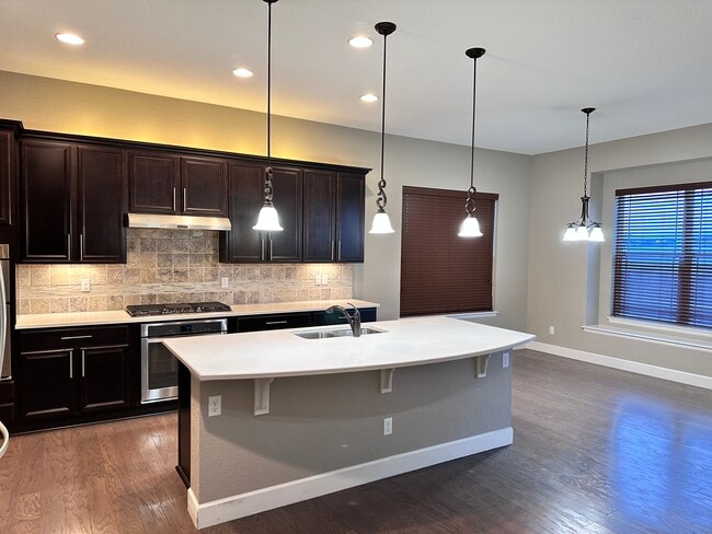 Building Photo - 943 Stagecoach Dr