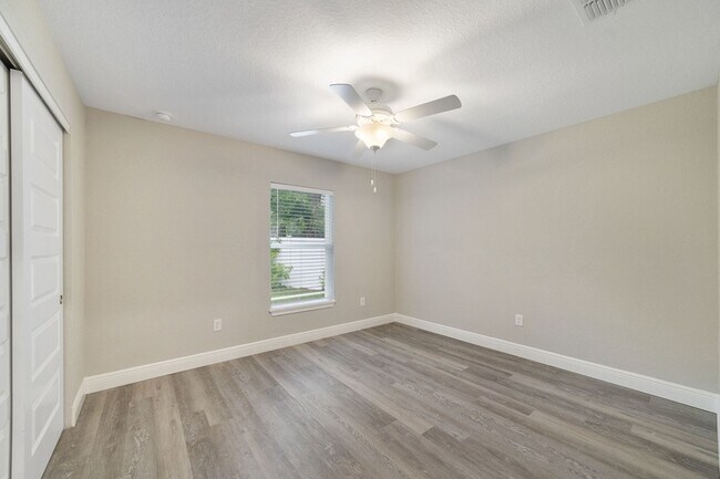 Foto del edificio - 10 Redwood Trace Ln