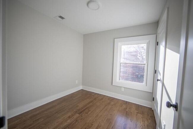 Foto del edificio - 141 6th St