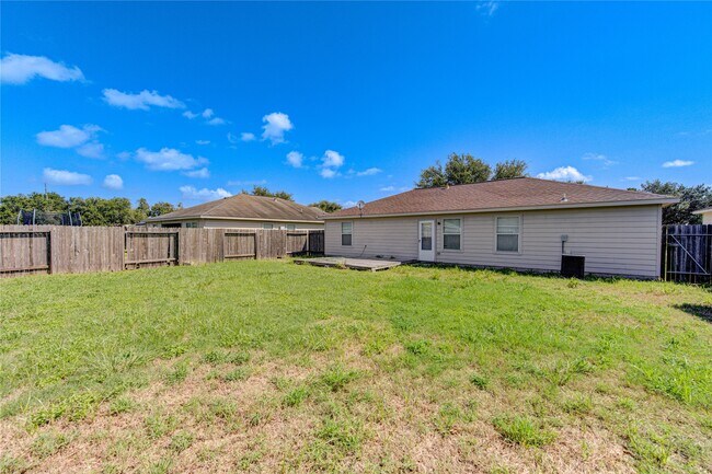 Foto del edificio - 6814 Manor Terrace Ln