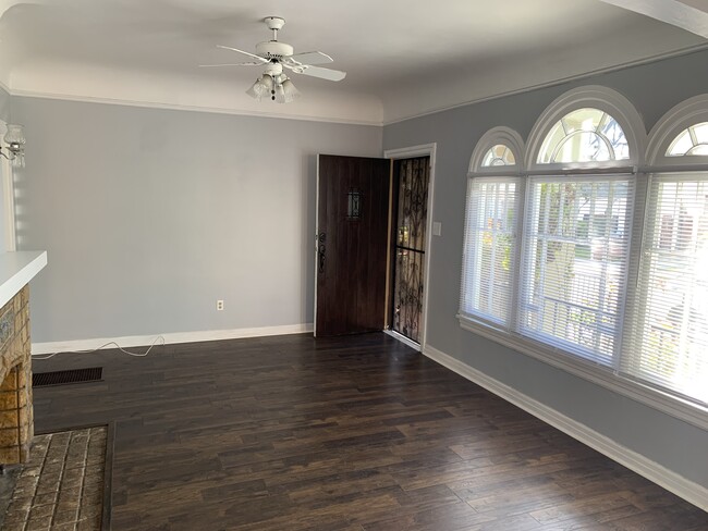 Foto del edificio - 1674 La Fayette Rd