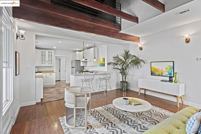 Foto del edificio - 2439 Tenth St