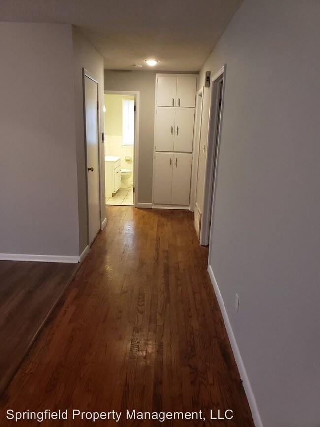 Building Photo - 3 br, 1 bath House - 3266 South Parkview