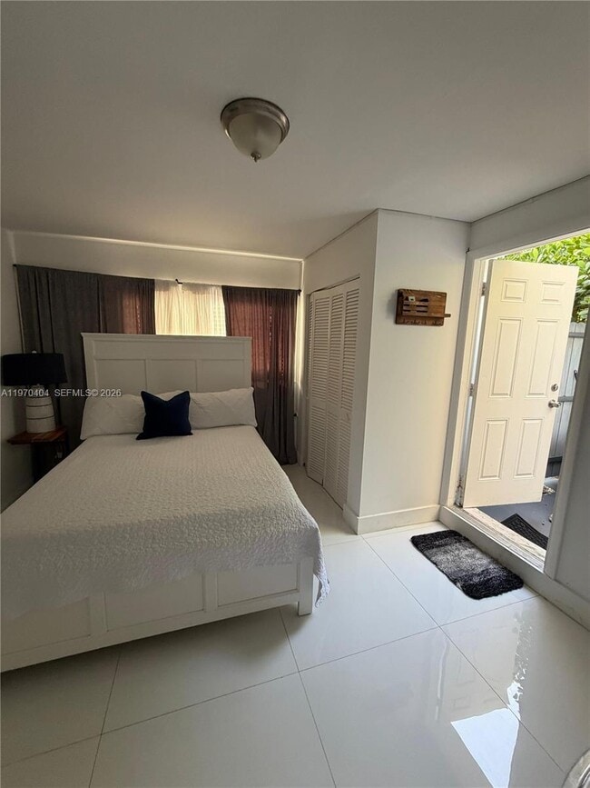 Foto del edificio - 45 SW 28th Rd