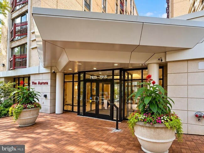 Foto del edificio - 7915 Eastern Ave NW