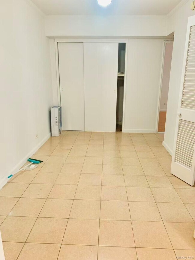 Foto del edificio - 42-45-45 Kissena Blvd