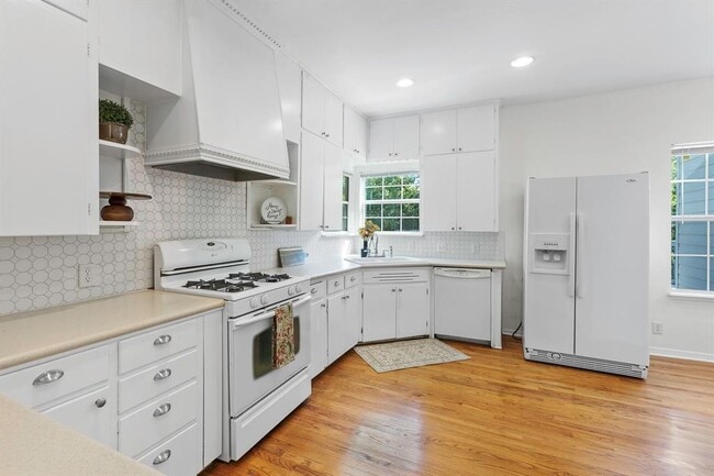 Building Photo - 1414 E 37th St