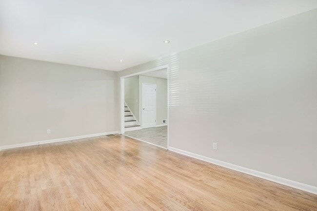 Building Photo - 5284 The Savoy St