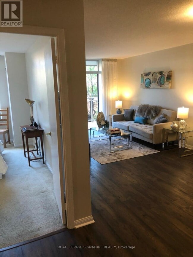 Building Photo - 650 Lawrence Ave W