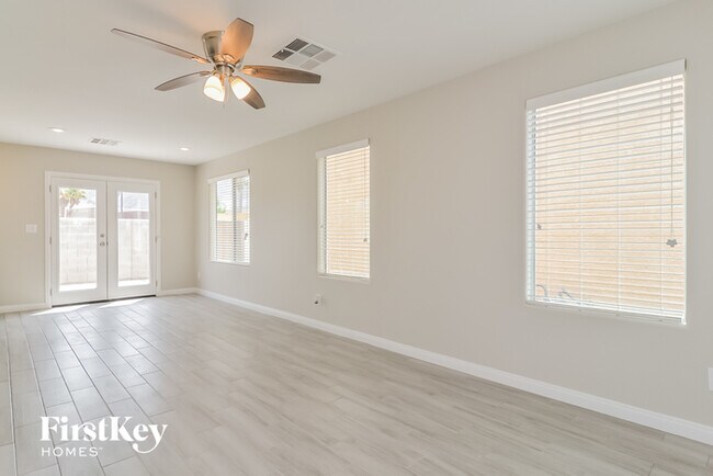 Building Photo - 2148 Casa Ladera St