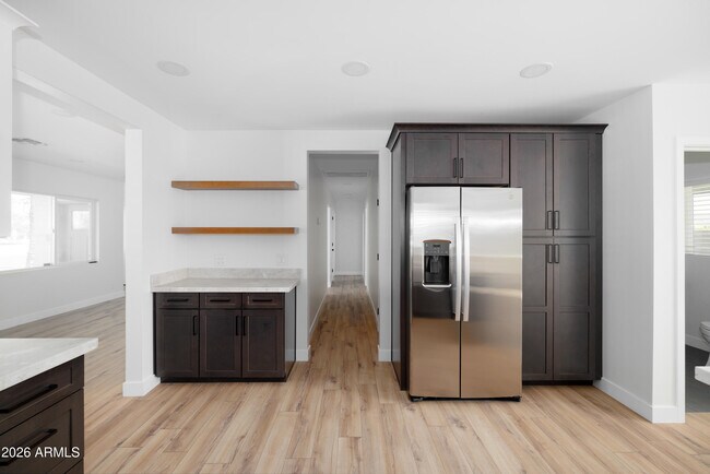 Foto del edificio - 2309 N 82nd St