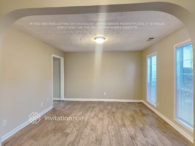 Building Photo - 4622 Insdale Dr NW