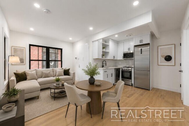 Building Photo - Brand New 2 Bed in Greenwood with W/D in unit!