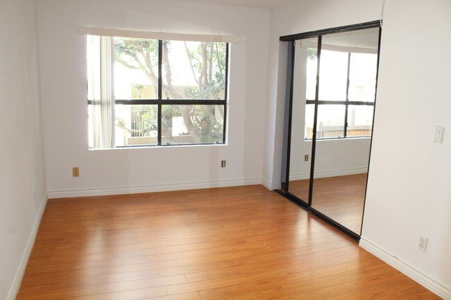 Foto del edificio - 11975 Texas Ave