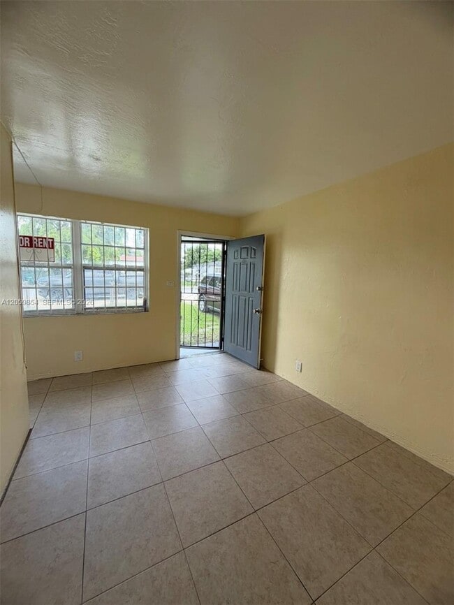 Building Photo - 1732 NW 75th St