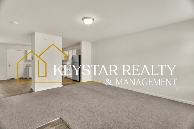 Building Photo - 2205 Sawgrass Rd