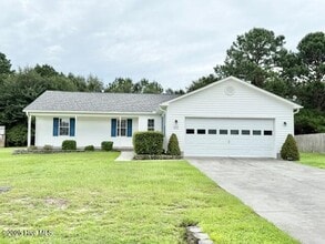 Building Photo - 222 Redberry Dr